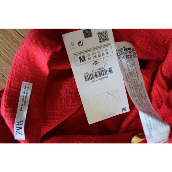 Zara NWT Red Textured Chunky Button Top M - Picture 11 of 11